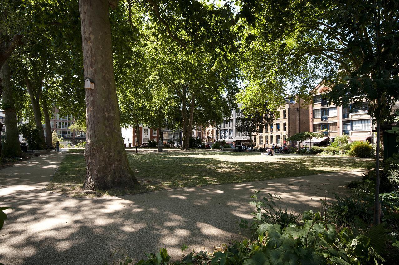 Flat Bowling Green Walk in Greater London