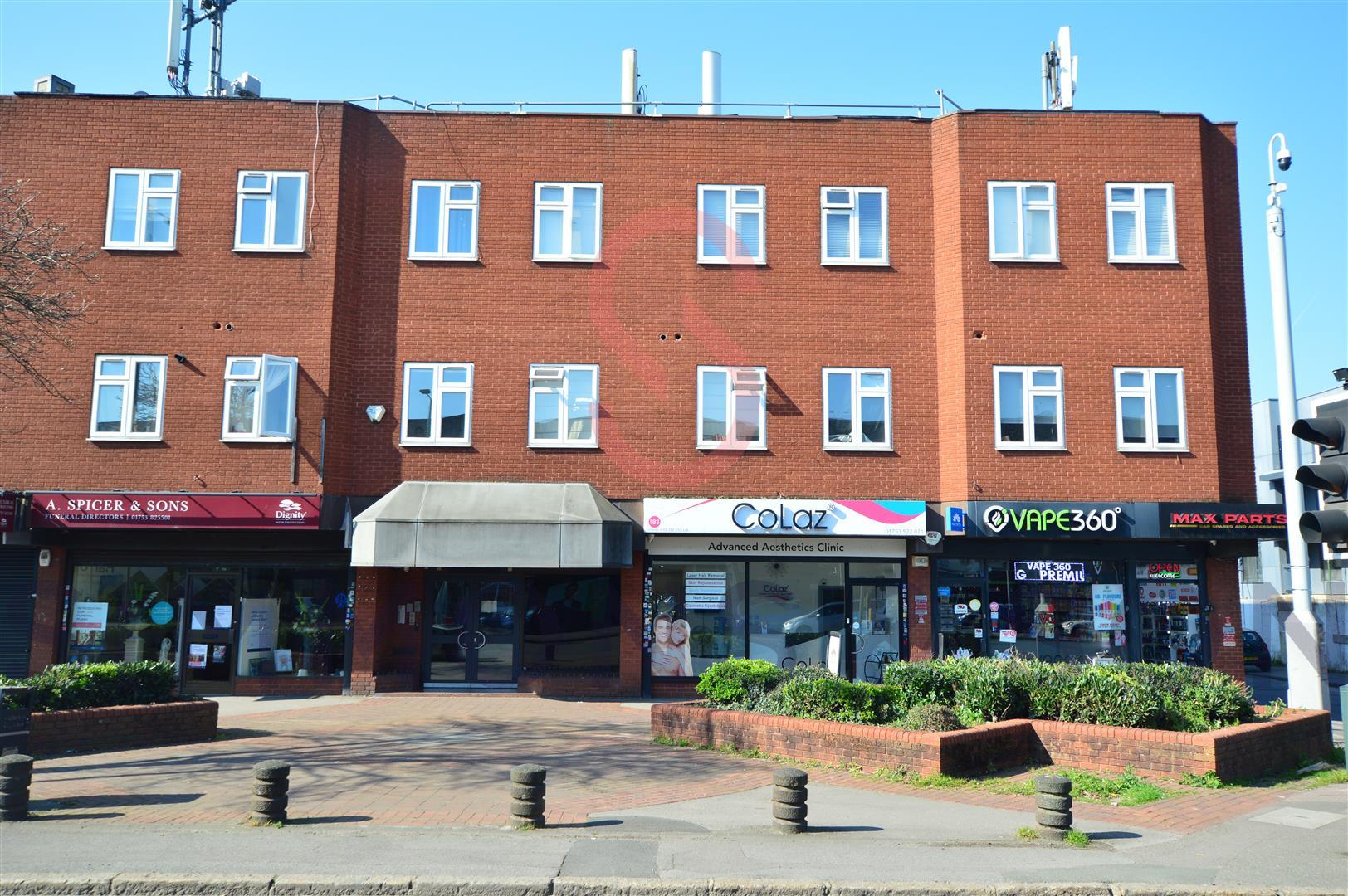 Flat Farnham Road in Slough