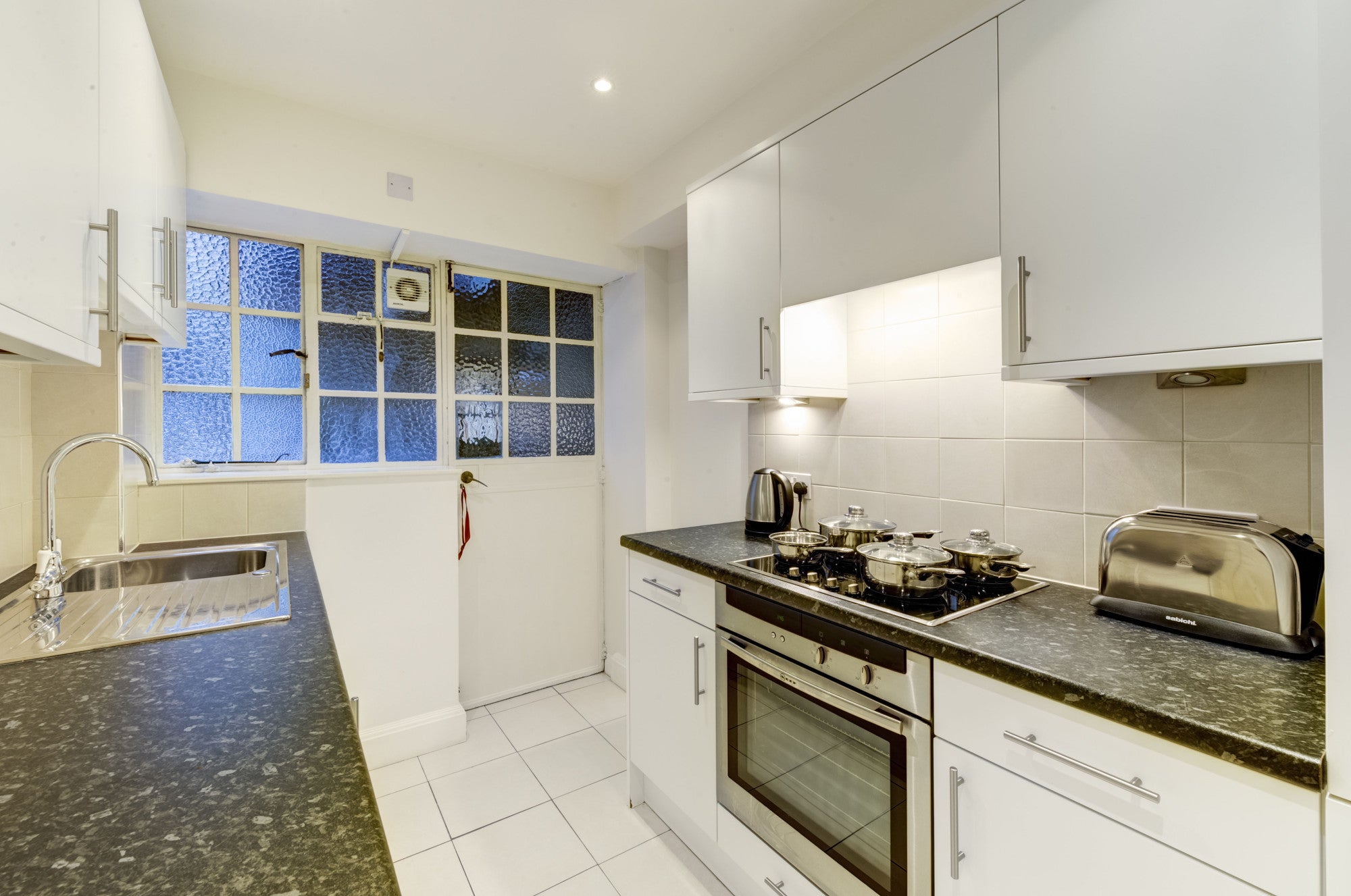 Flat Fulham Road in Greater London