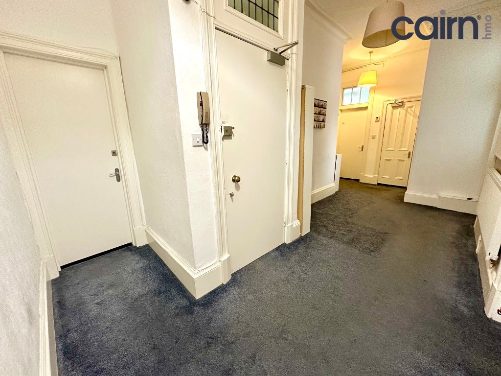 Room Cresswell Street in Glasgow