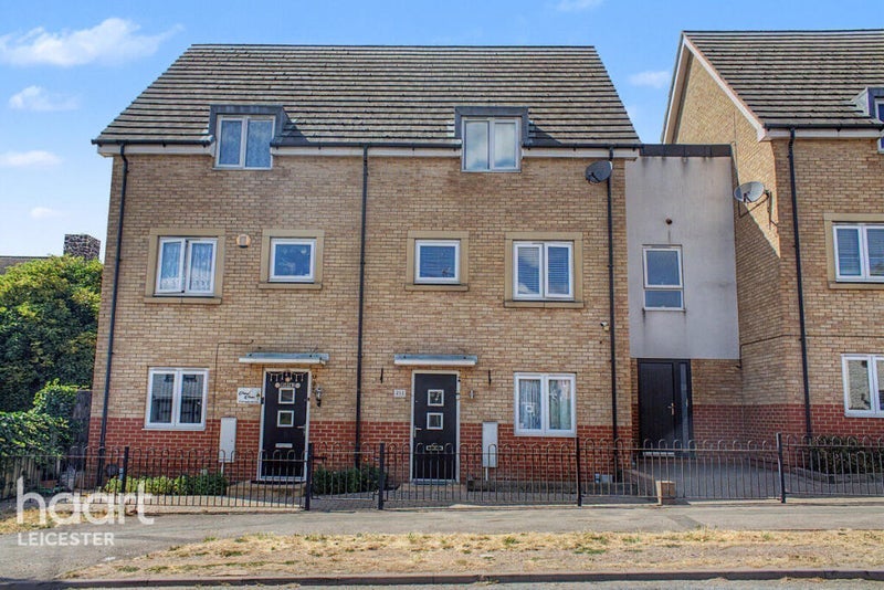 Room Humberstone Lane in Leicester