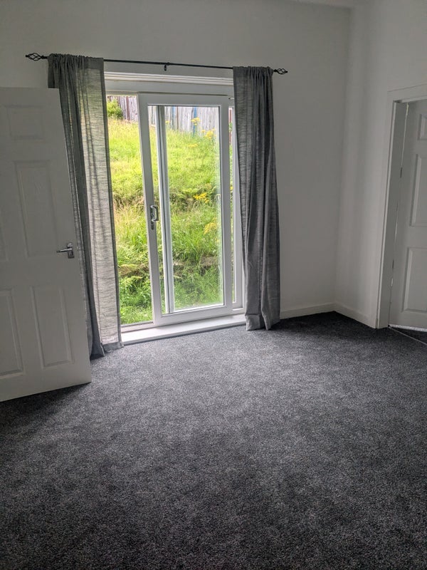 Room Dundee Drive in Glasgow