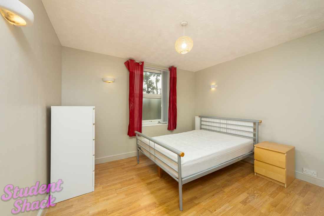 House Moss Lane East in Manchester