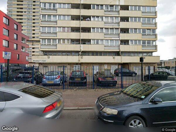 Flat Leather Gardens in Greater London