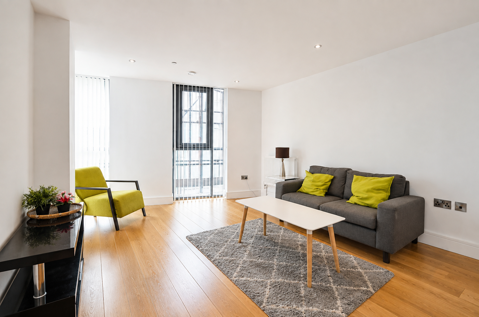 Flat Uxbridge Road in Greater London