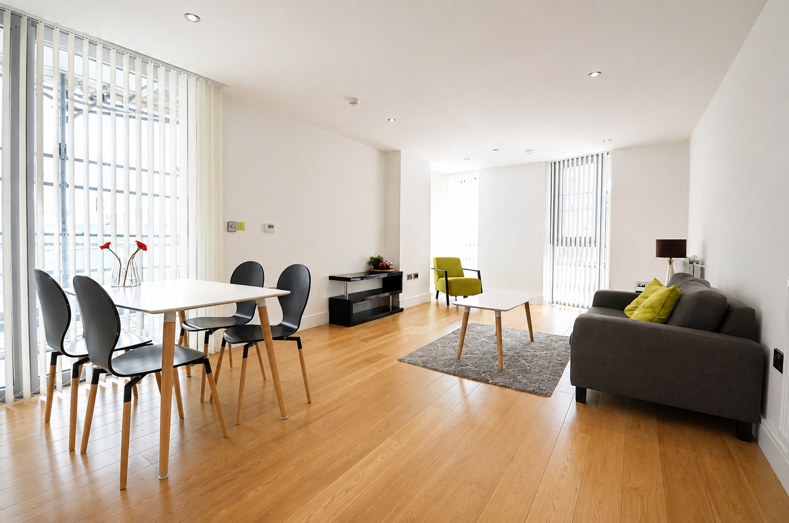Flat Uxbridge Road in Greater London