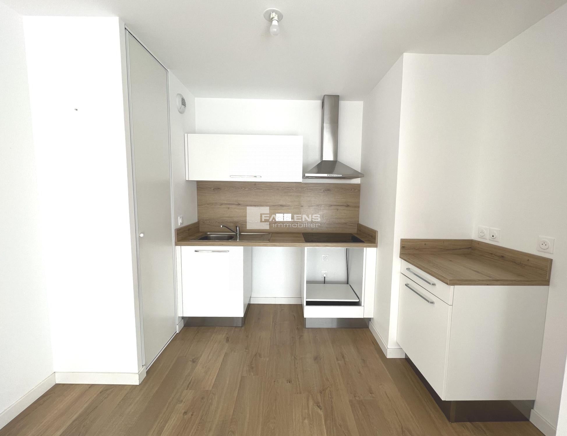 Flat Rue Philippe de Comines in Lille