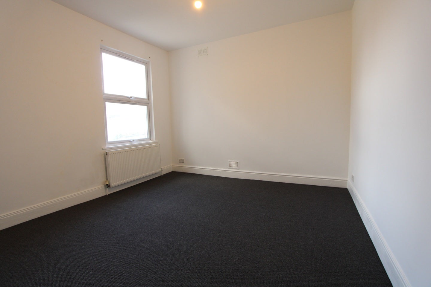 Flat Miles Road in Epsom and Ewell