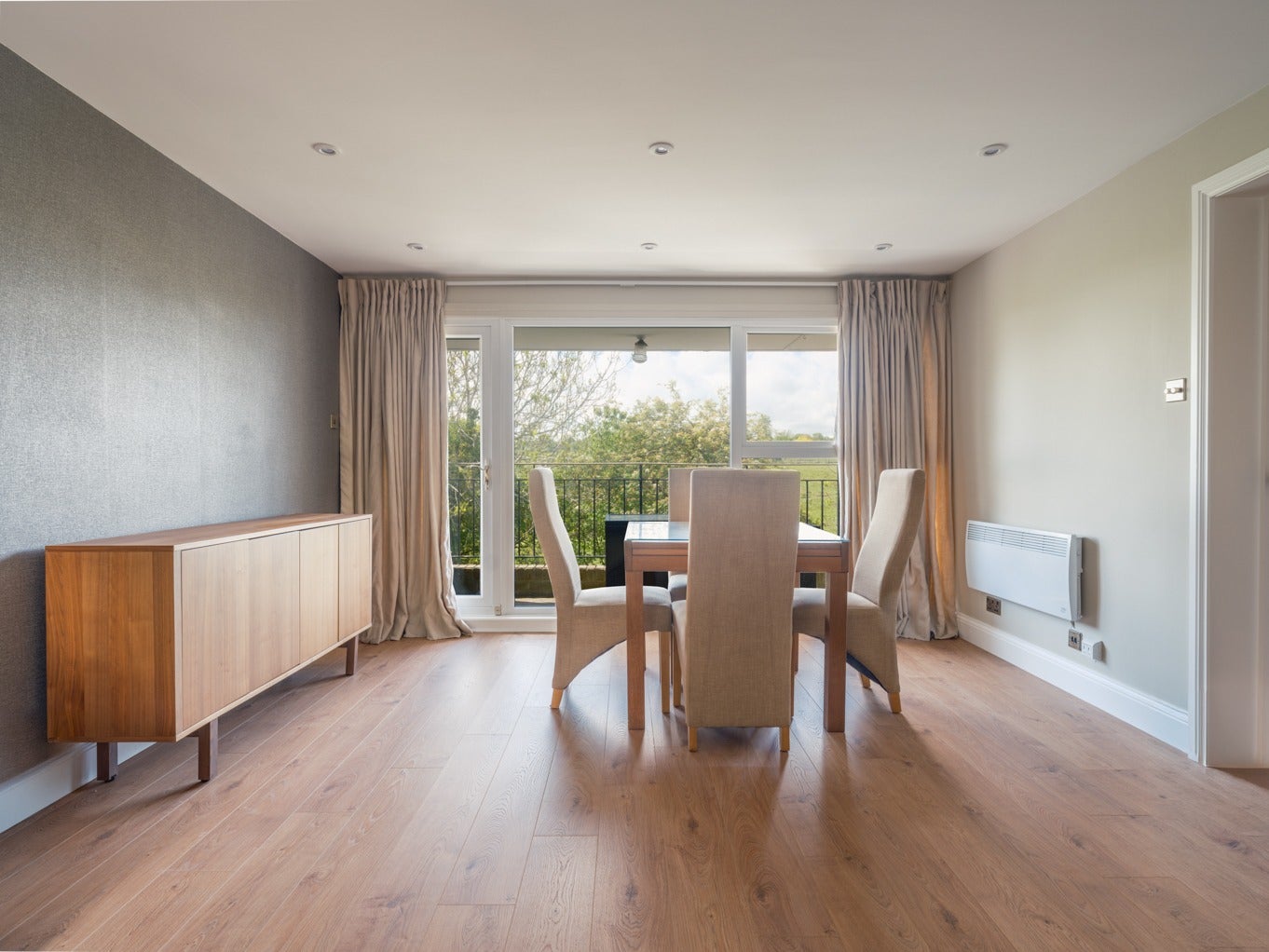 Flat Montagu Avenue in Newcastle upon Tyne