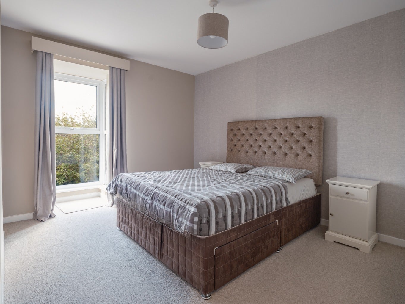 Flat Montagu Avenue in Newcastle upon Tyne