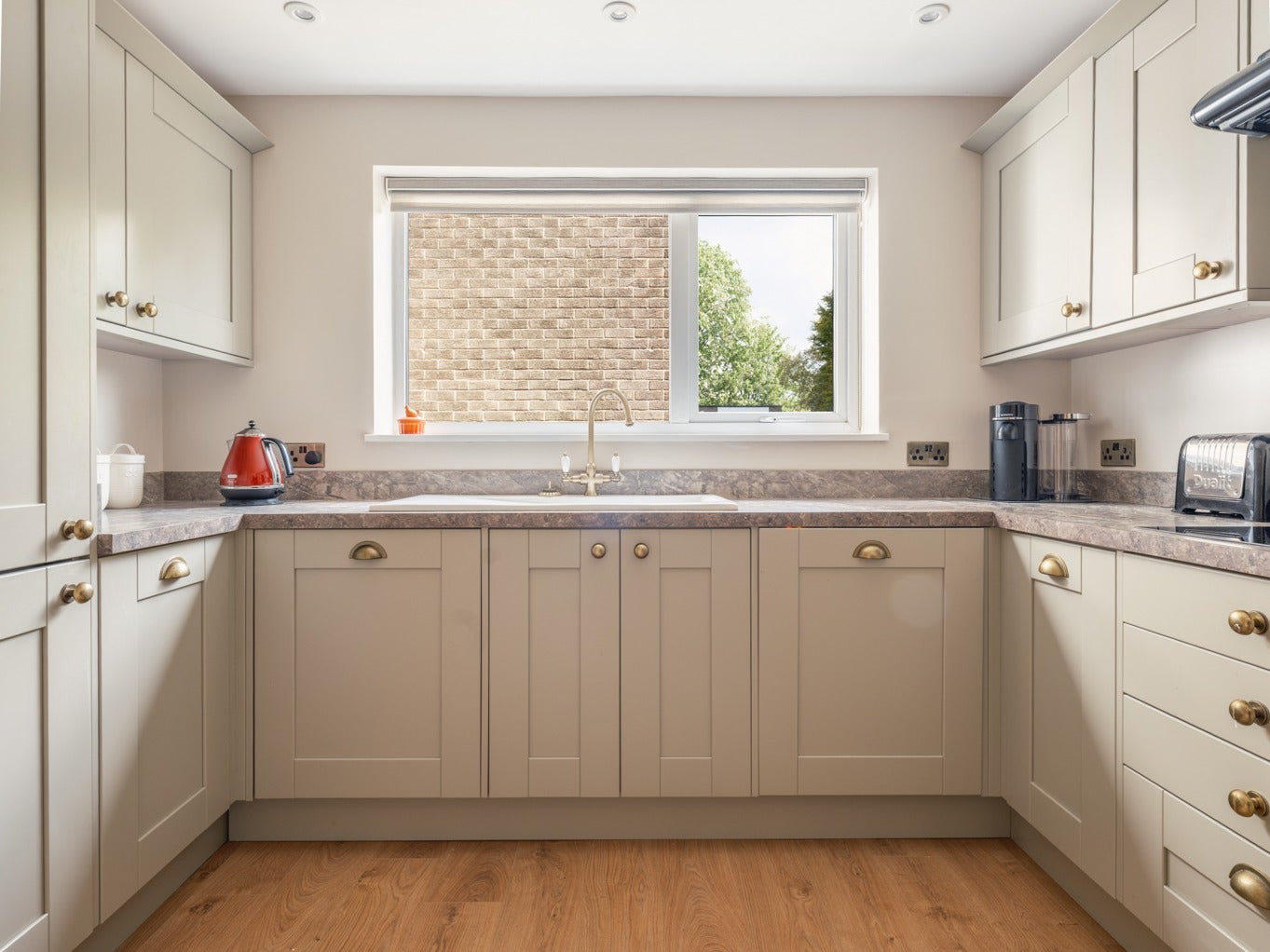 Flat Montagu Avenue in Newcastle upon Tyne