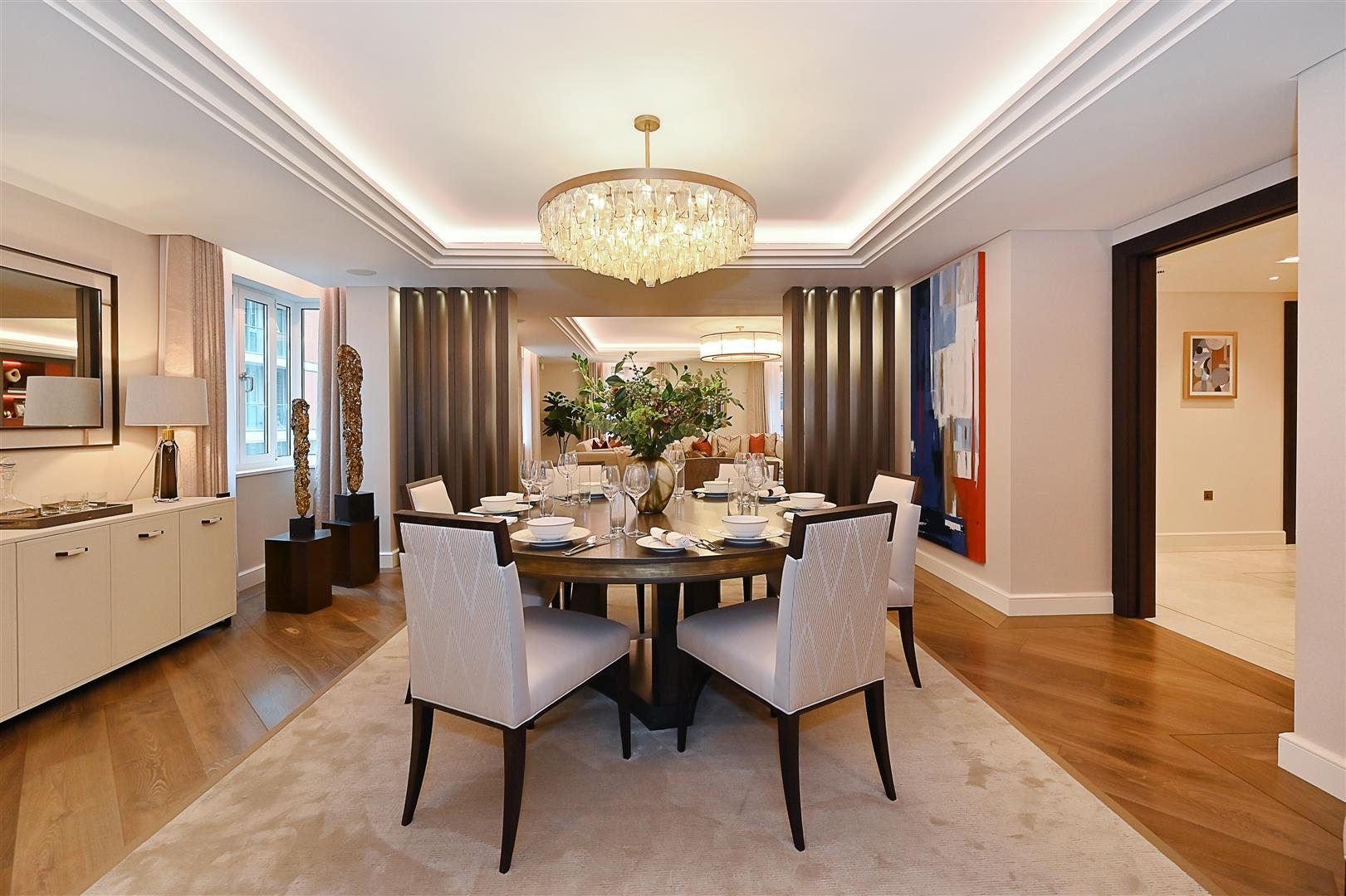 Flat Lancelot Place in City of Westminster
