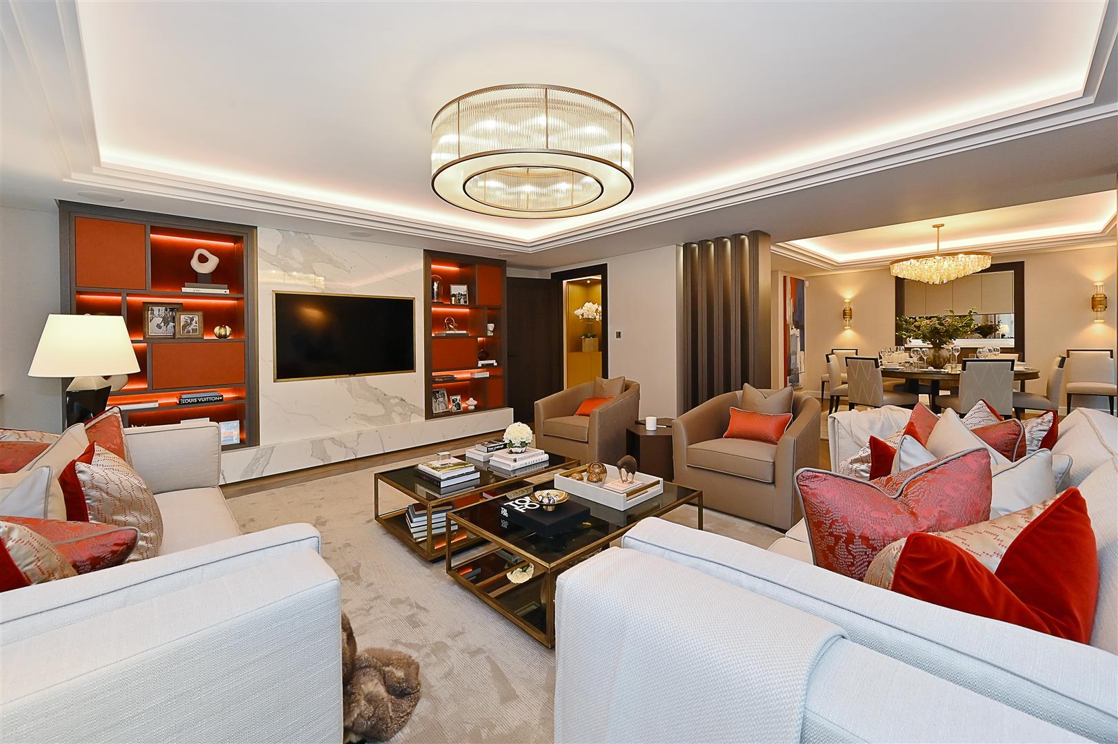 Flat Lancelot Place in City of Westminster