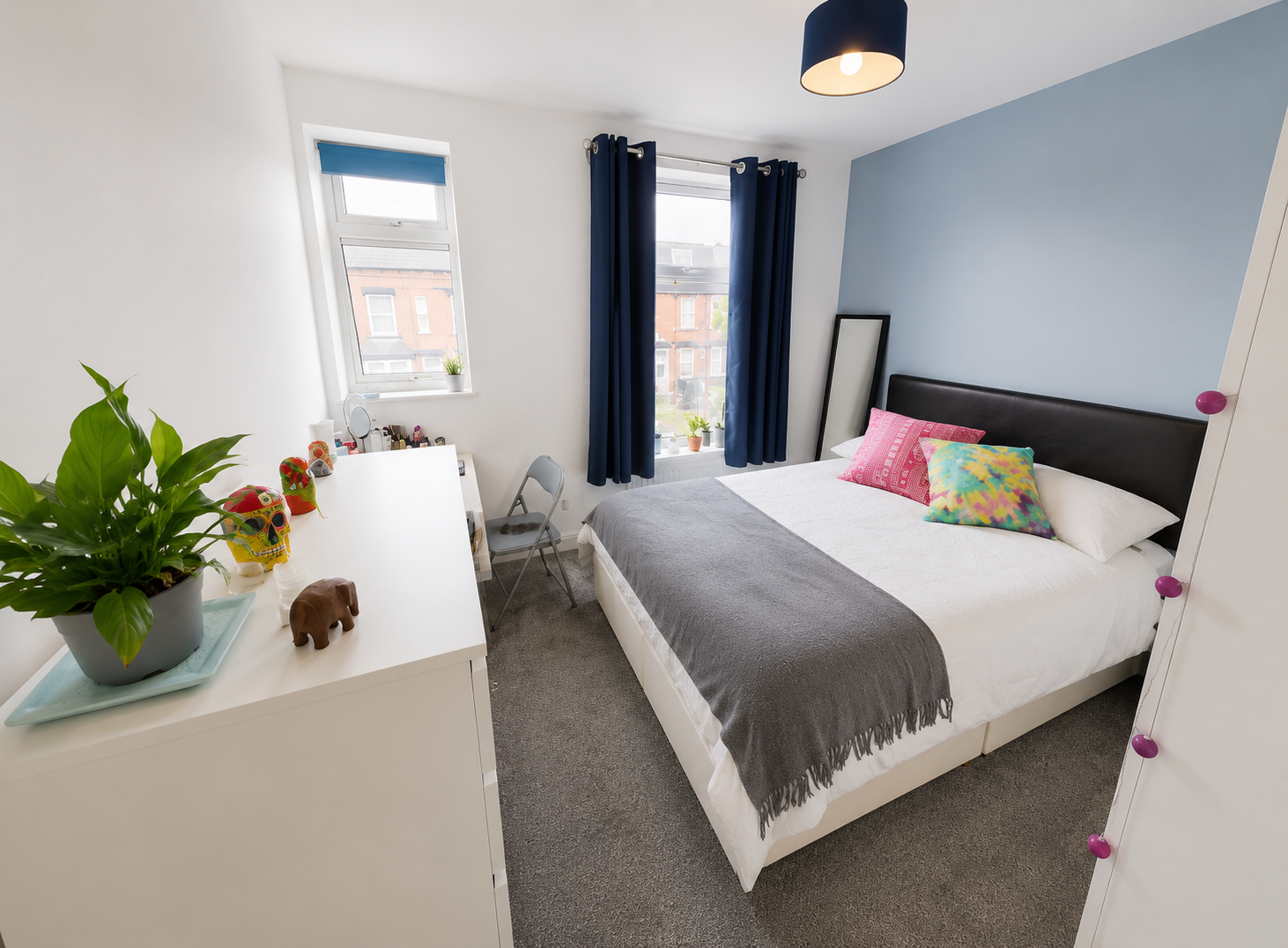Flat Trelawn Avenue in Leeds