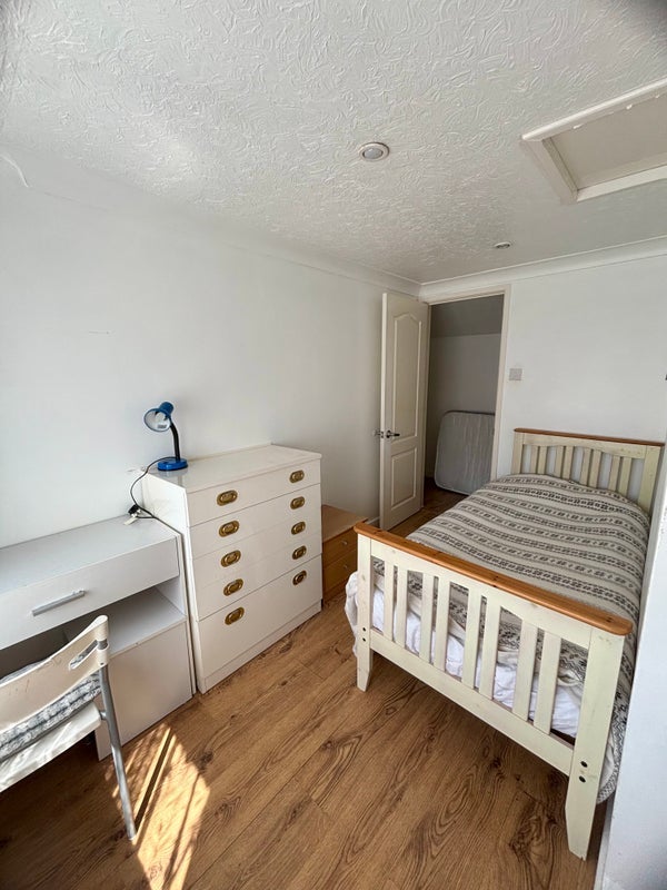Room Hankinson Road in Bournemouth
