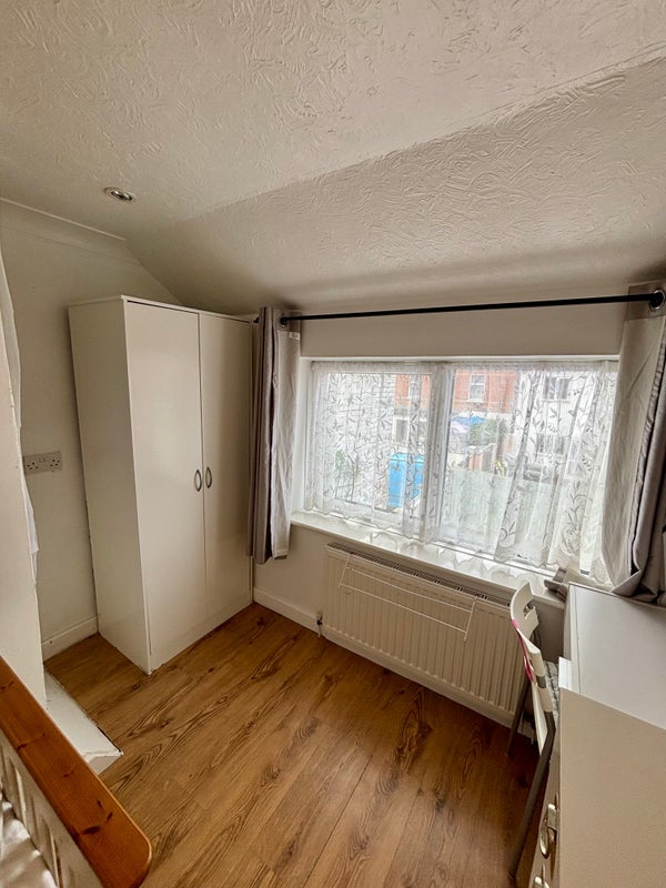 Room Hankinson Road in Bournemouth