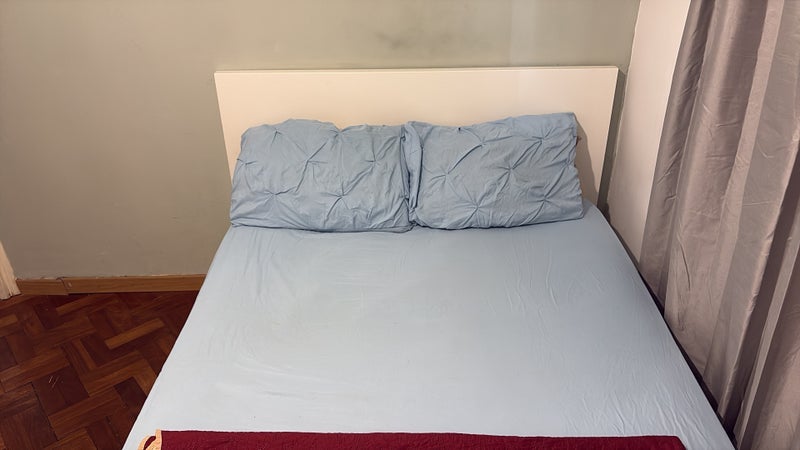 Room Bensham Manor Road in Greater London