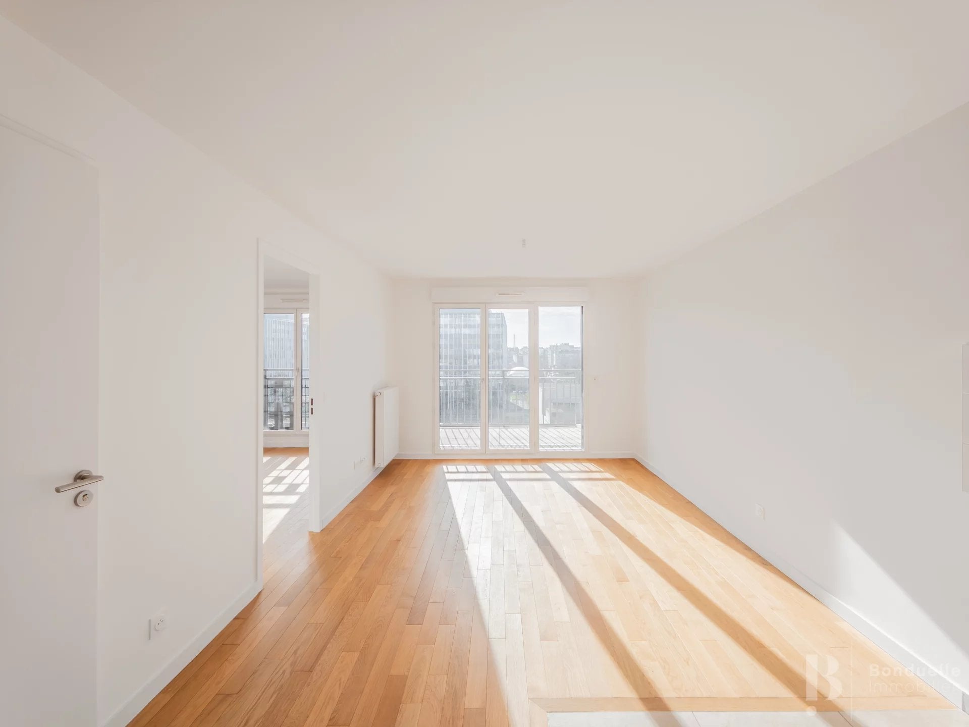 Flat Rue Paul Bert in Courbevoie