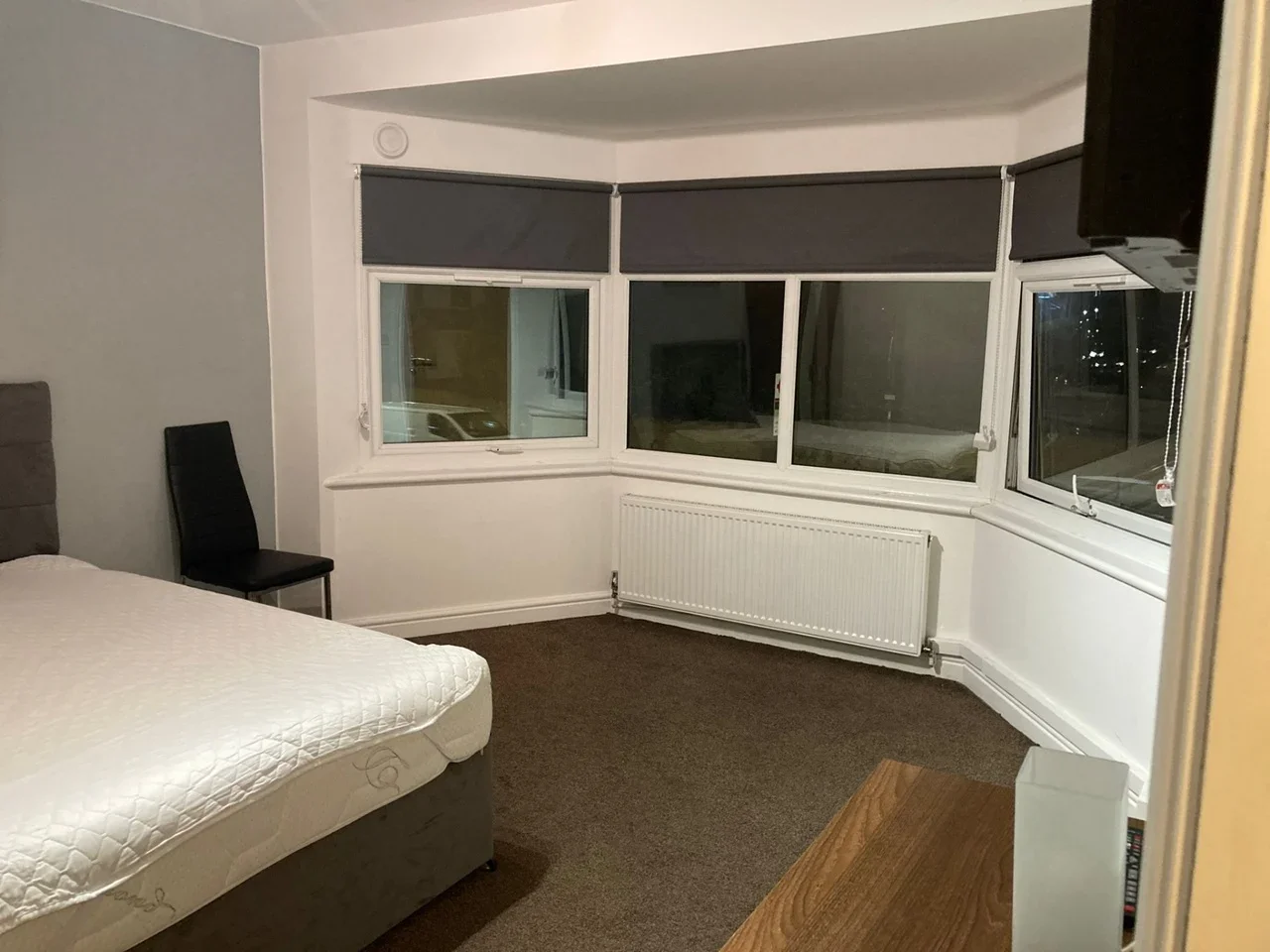 Room Northolt Road in Greater London