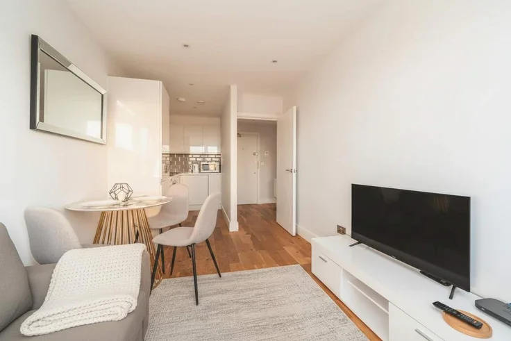Flat Southampton Road in Eastleigh