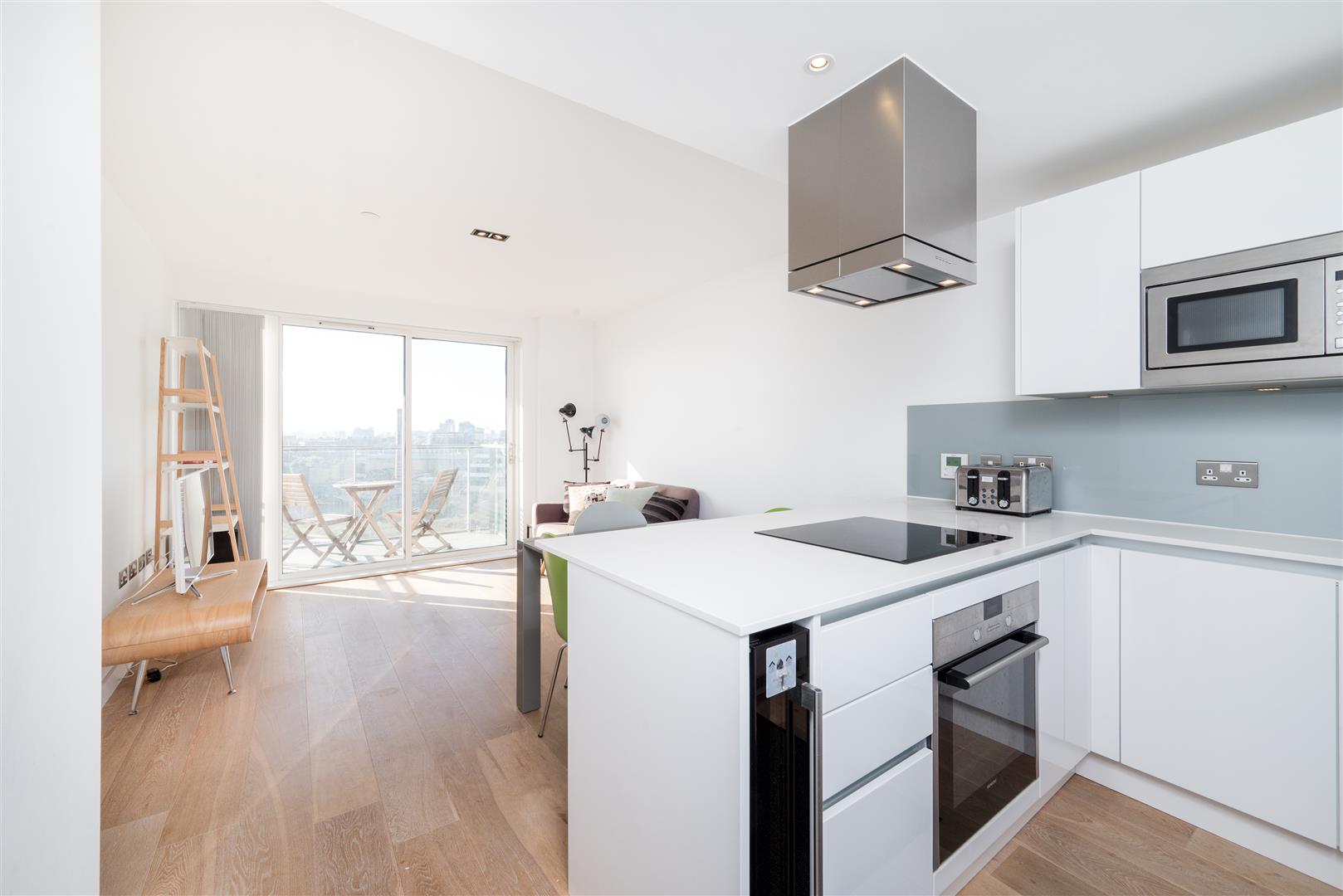 Flat Richmix Square in Greater London
