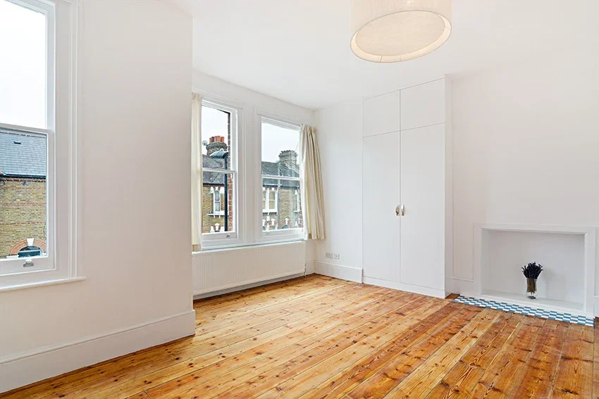 Flat Kildoran Road in Greater London