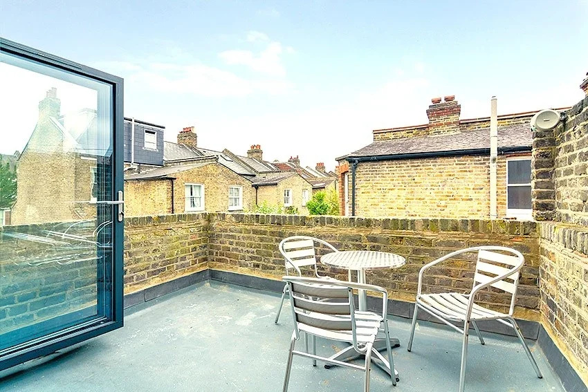 Flat Kildoran Road in Greater London
