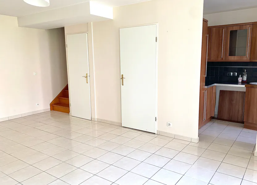 Appartement Rue Jean Cessou à Les Mureaux