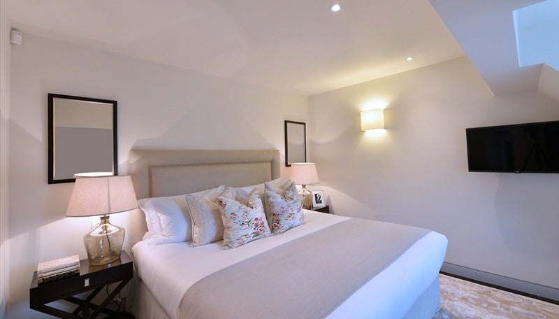 Flat Duke Street in City of Westminster