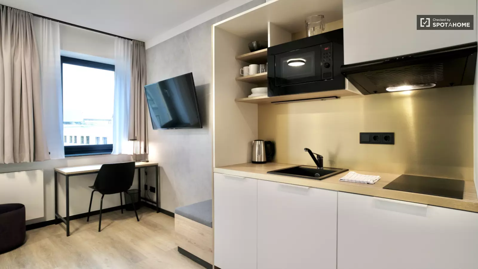 Wohnung Pestalozzistraße in Berlin