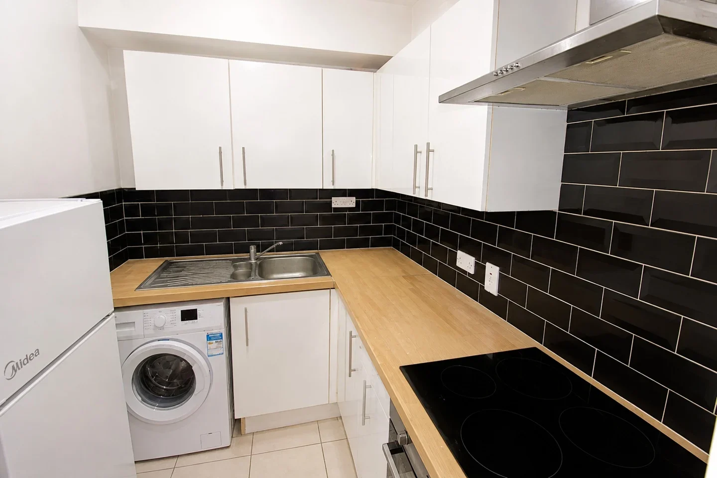 Flat Ivanhoe Road in Greater London