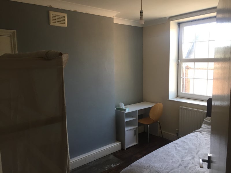 Room Lambeth Road in Greater London