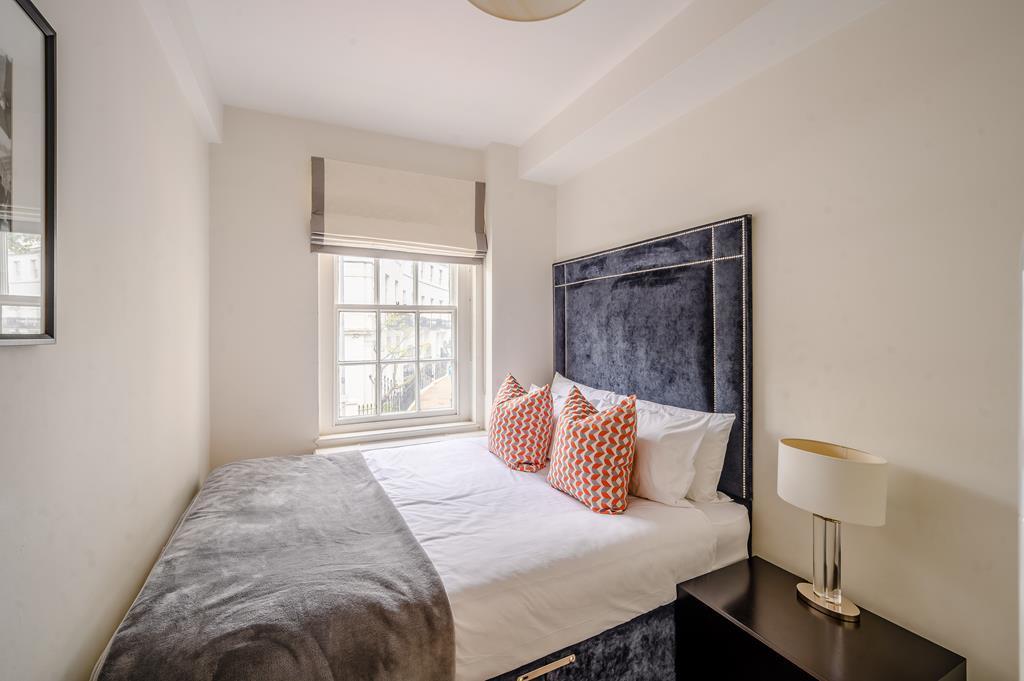 Flat Fulham Road in Greater London