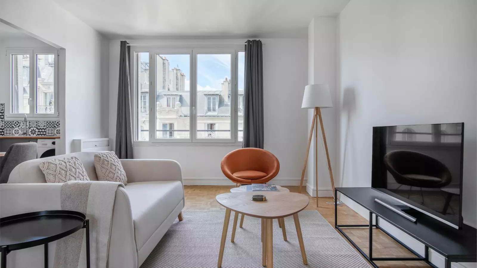 Flat Rue Singer in Paris