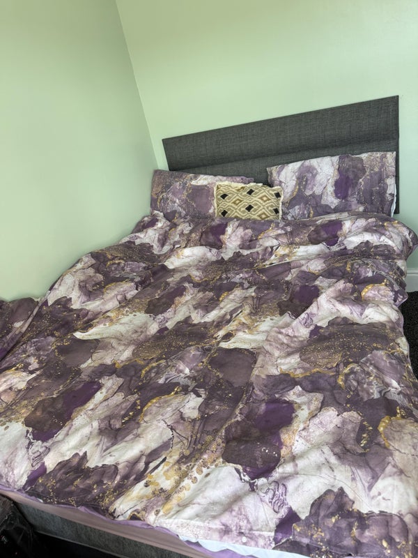 Room Burlington Road in Coventry