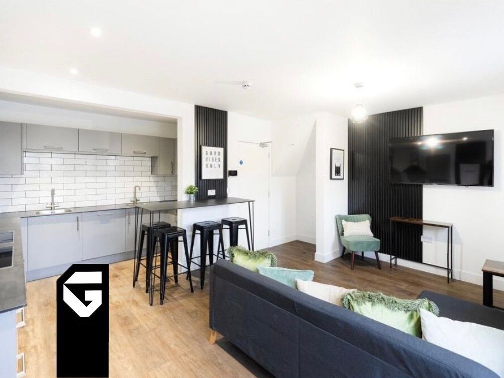 Room Ninth Avenue in Filton