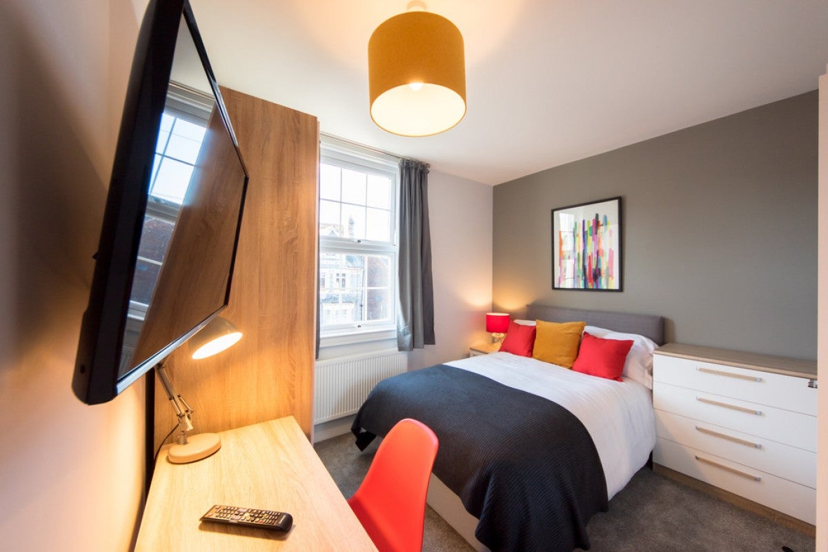 Room Argyle Street in Reading