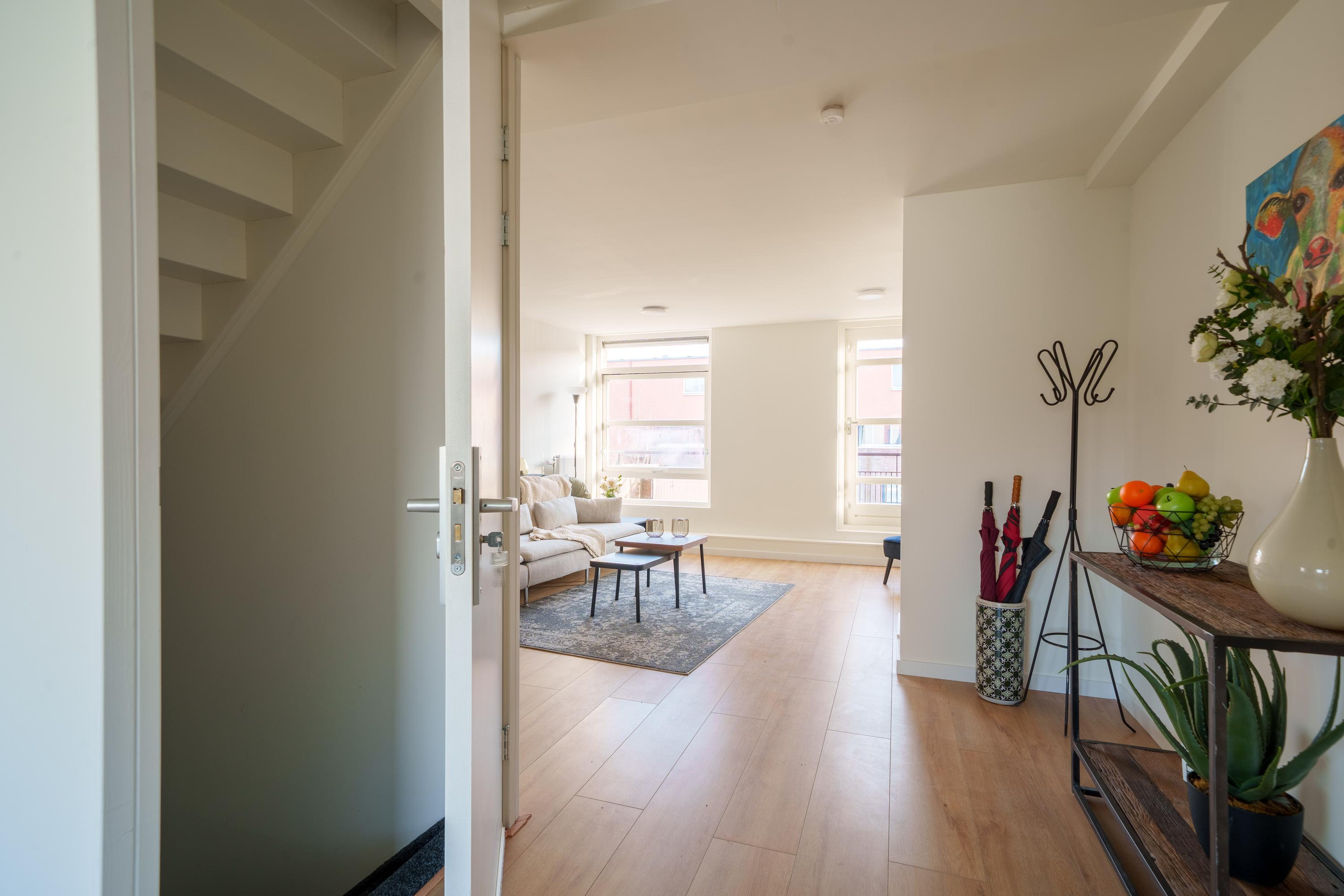 Appartement te koop: Mintplantsoen 60, Almere