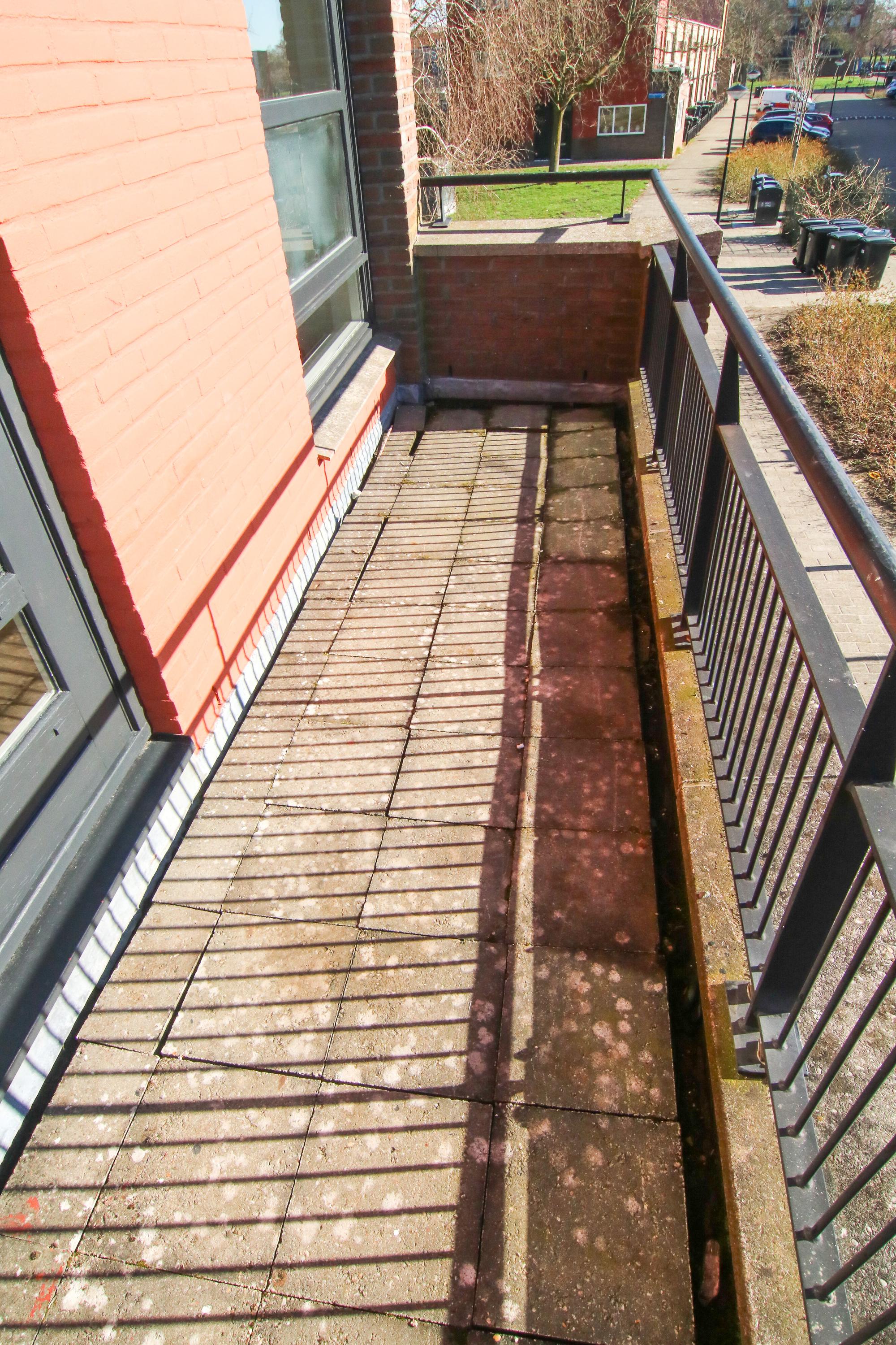 Appartement te koop: Mintplantsoen 60, Almere