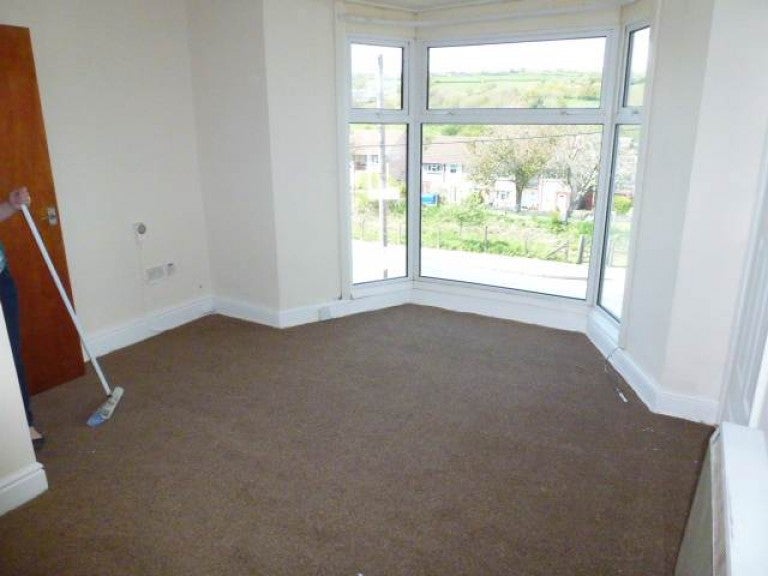 Flat Ashgrove in Pontyberem