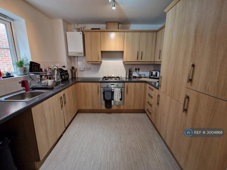 Flat Ducketts Mead in Shinfield