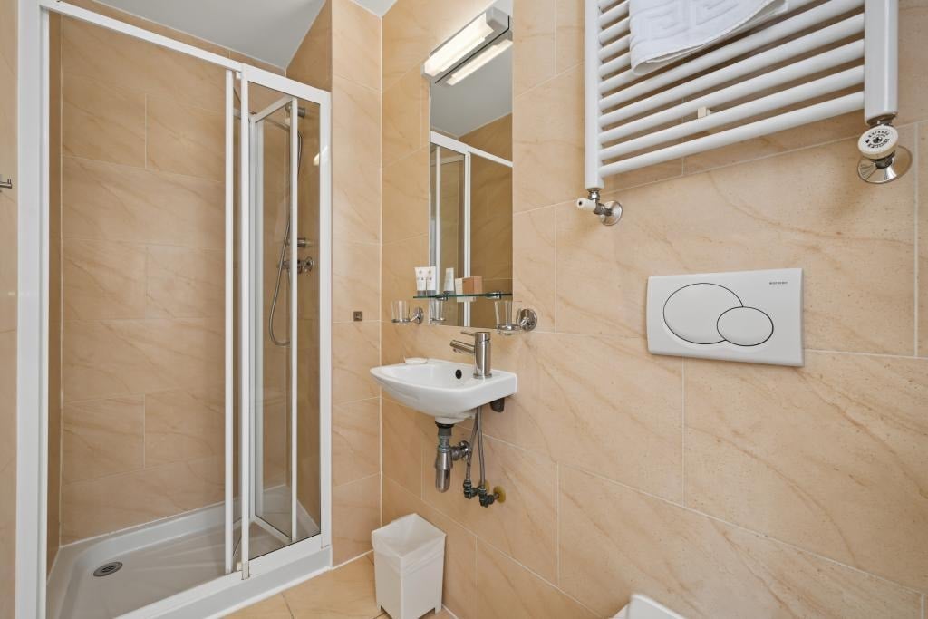 Flat Cartwright Gardens in Greater London