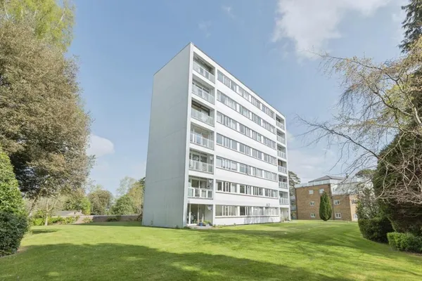 Flat Sandrock Road in Tunbridge Wells