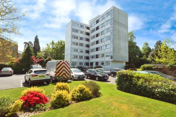 Flat Sandrock Road in Tunbridge Wells