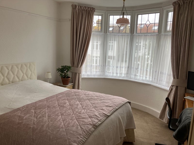 Room Sunnydene Avenue in Greater London