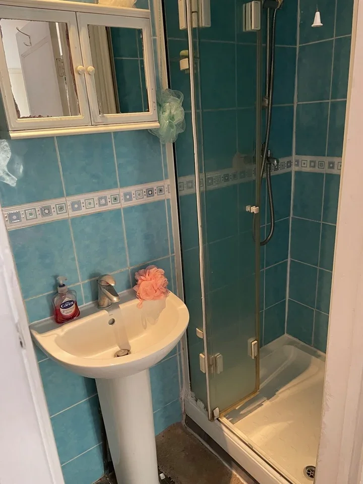 Flat Grasmere Gardens in Greater London