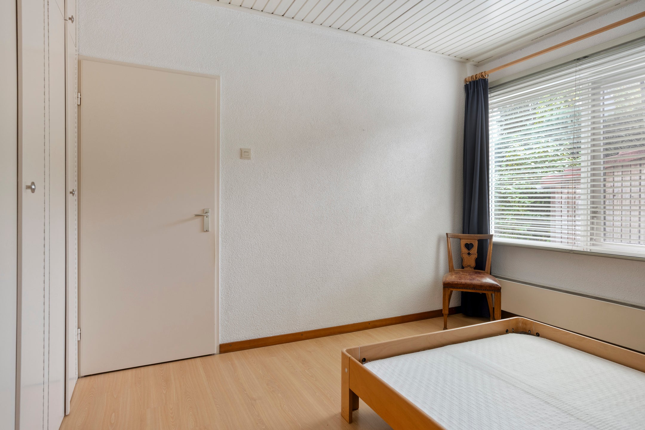 Tussenwoning te koop: Contrabas 23, Etten-Leur