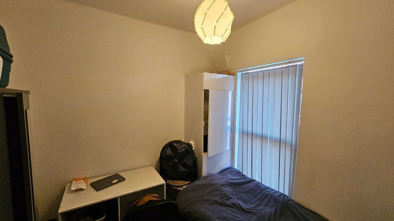 Room Russell Road in Liverpool