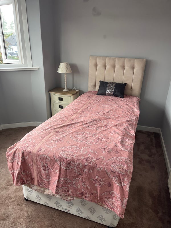 Room Dunard Road in Metropolitan Borough of Solihull