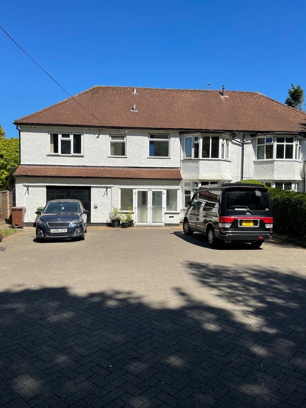 Room Dunard Road in Metropolitan Borough of Solihull